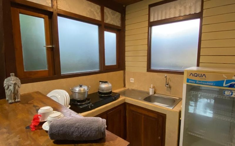 deluxe-apartment-694143060